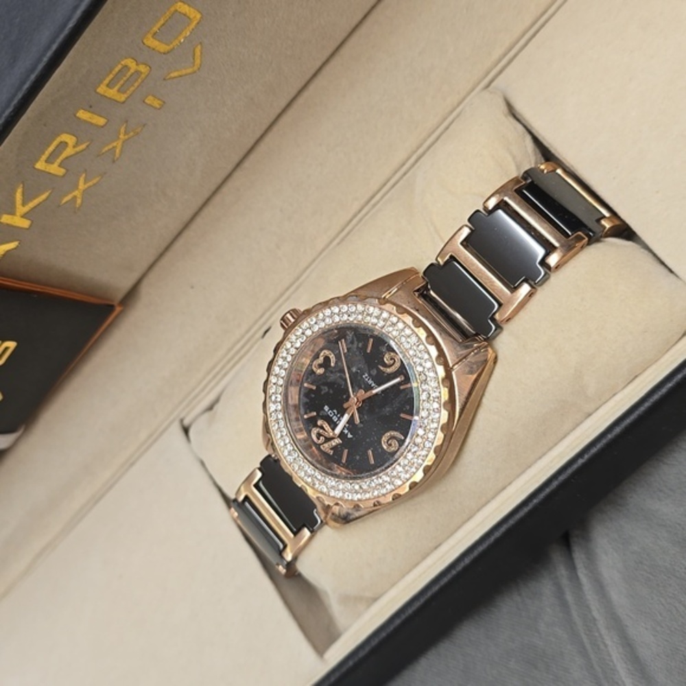 AKRIBOS XXIV| Women's Quartz Analog Watch|‎ NEW in Box!